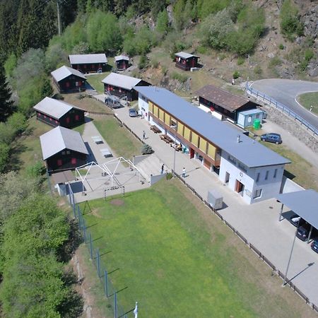 Touring Club Svizzero - Sezione Ticino Hostel Quinto Exterior foto