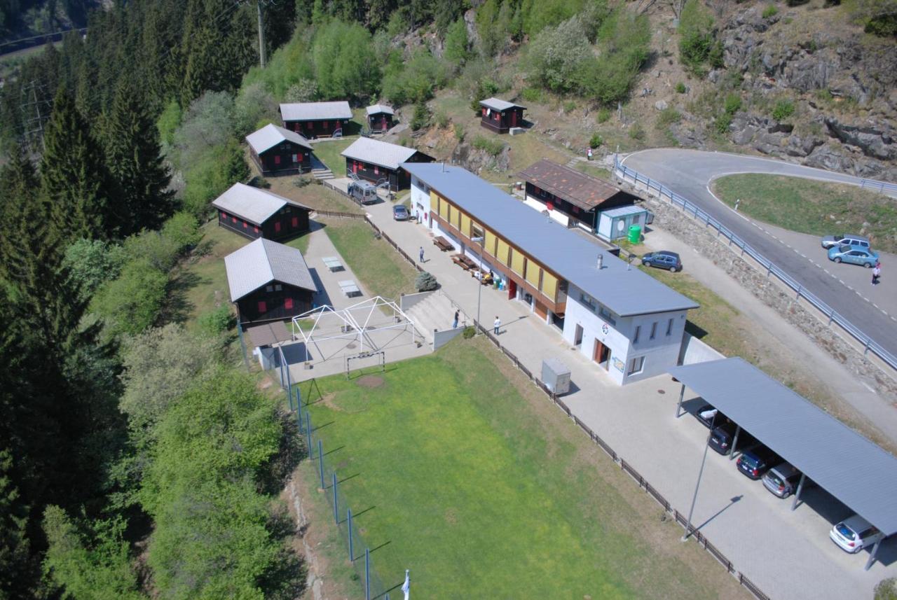 Touring Club Svizzero - Sezione Ticino Hostel Quinto Exterior foto